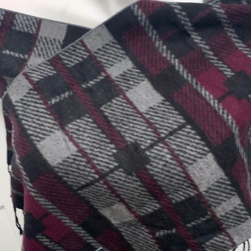 NWT Men’s Club Room Silk Scarf Size ~12*~40